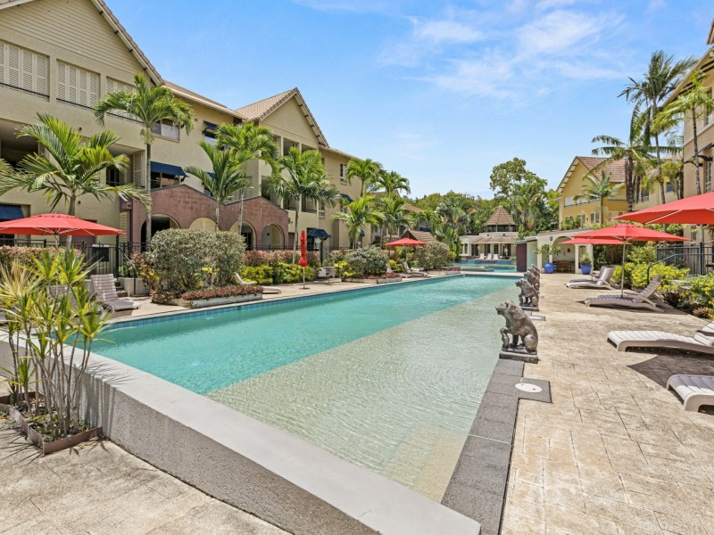 704/2-10 Greenslopes Street, Cairns North QLD 4870