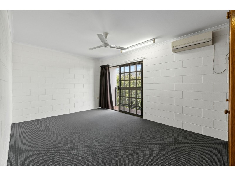 2/112 Windarra Street, Woree QLD 4868