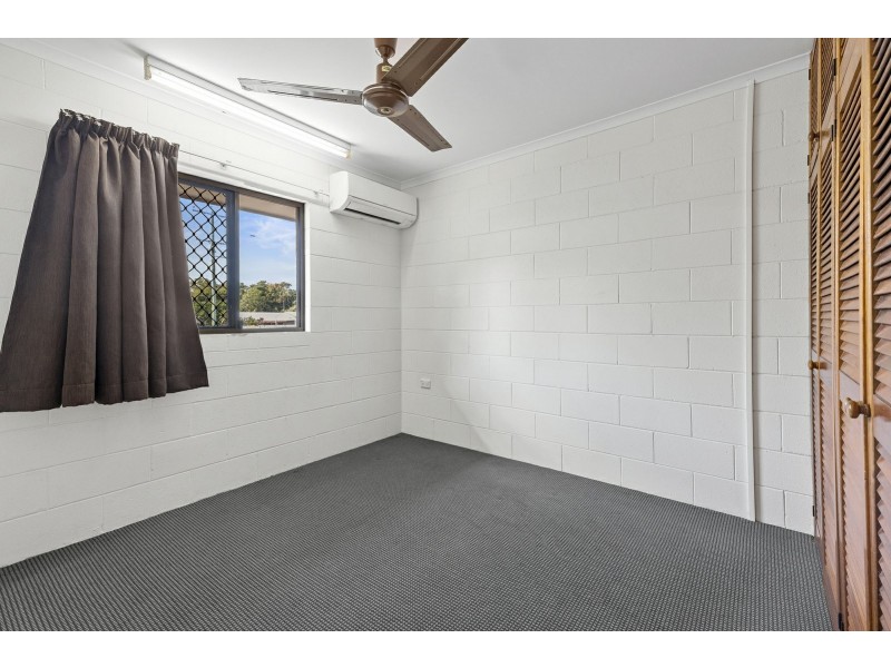 2/112 Windarra Street, Woree QLD 4868