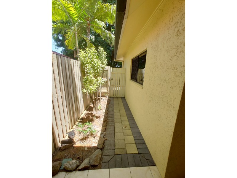 13/11 Stratford Parade, Stratford QLD 4870