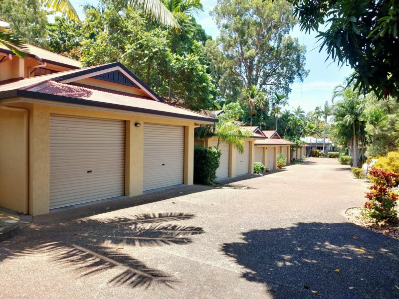 13/11 Stratford Parade, Stratford QLD 4870