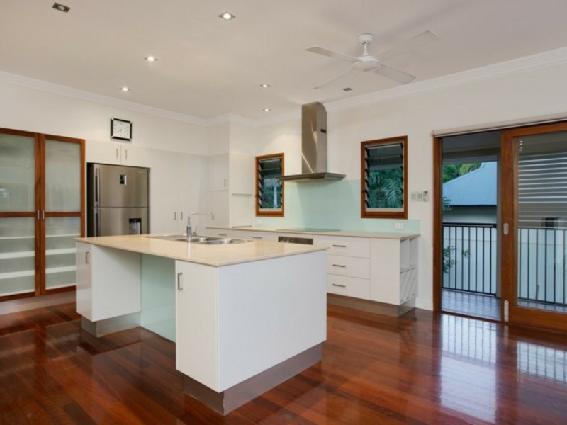 2 Queenly Close, Edge Hill QLD 4870