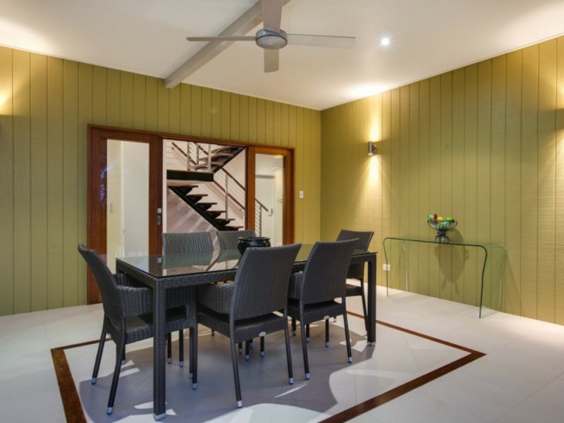 2 Queenly Close, Edge Hill QLD 4870