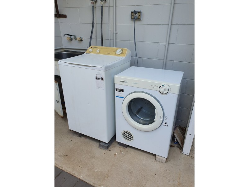 2/10 Crathern Close, Edge Hill QLD 4870