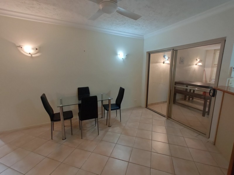 805/2 Greenslopes Street, Cairns North QLD 4870