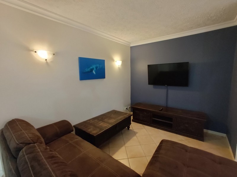 805/2 Greenslopes Street, Cairns North QLD 4870