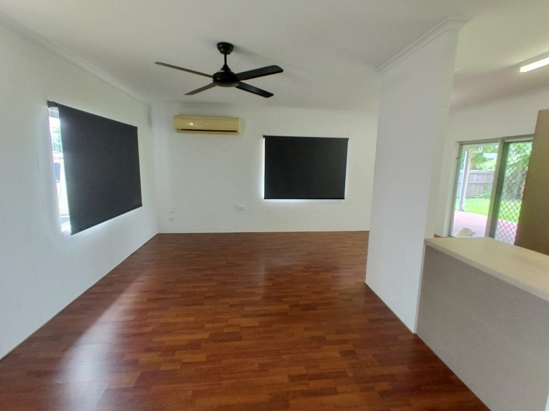 14 Arizona Crescent, White Rock QLD 4868