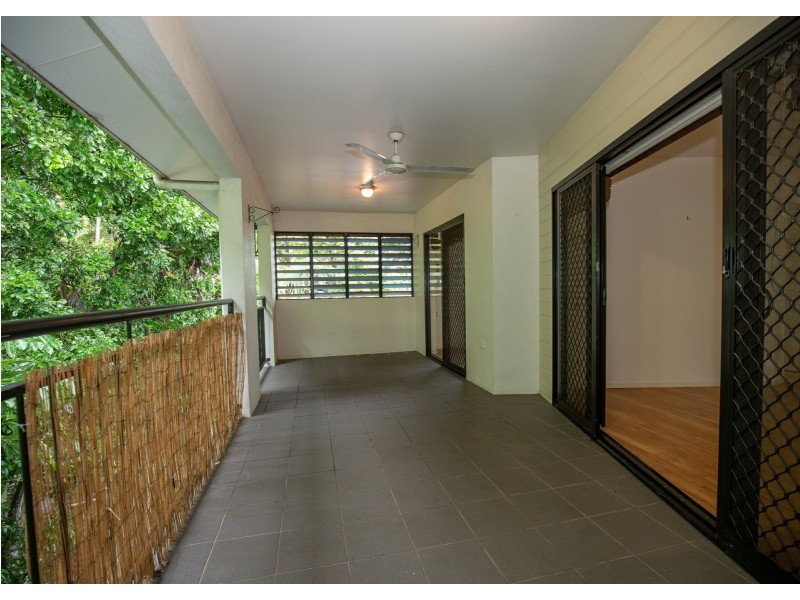 8/33 Digger Street, Cairns North QLD 4870