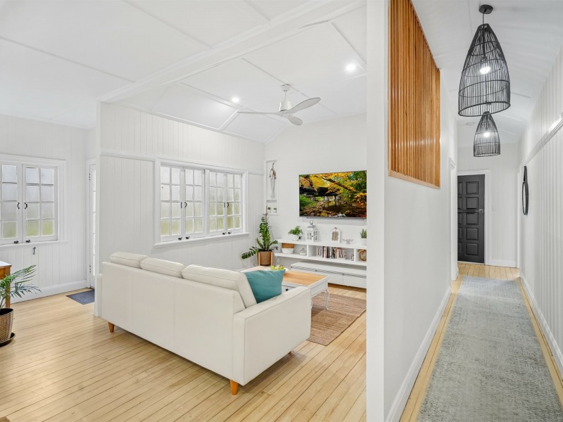 144 Greenslopes Street, Edge Hill QLD 4870