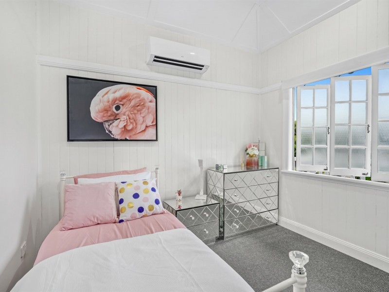 144 Greenslopes Street, Edge Hill QLD 4870