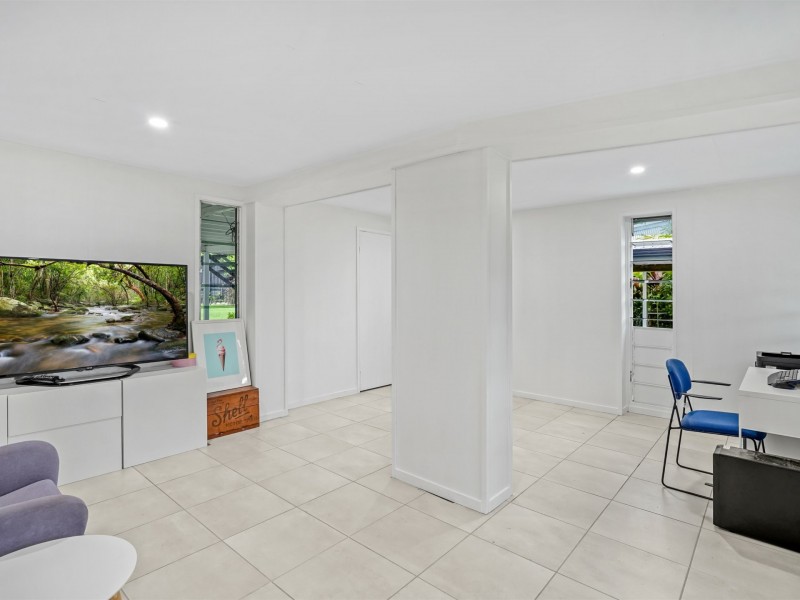 144 Greenslopes Street, Edge Hill QLD 4870