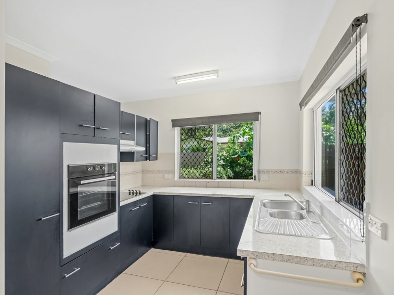 30 Dodd Court, Mooroobool QLD 4870