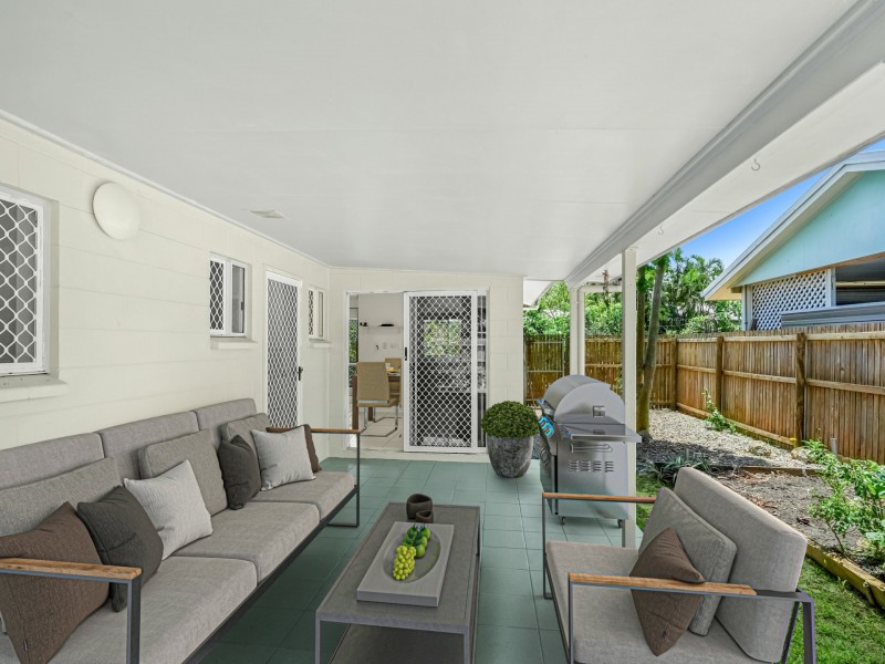 30 Dodd Court, Mooroobool QLD 4870