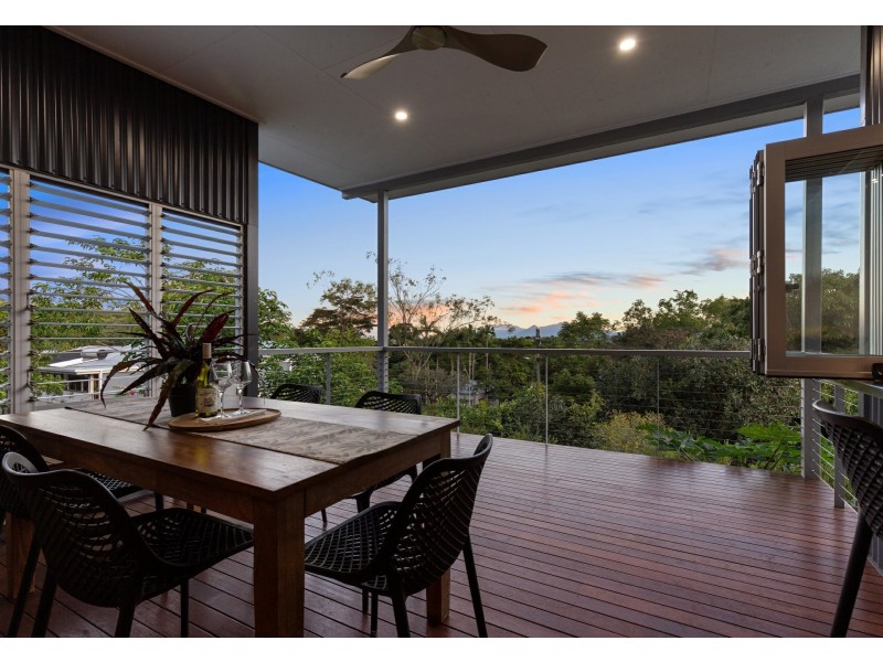 10 Stuart Street, Edge Hill QLD 4870