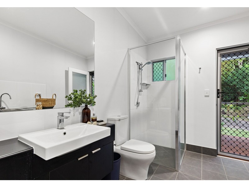 10 Stuart Street, Edge Hill QLD 4870