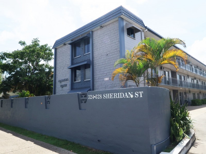 27/324-328 Sheridan Street, Cairns North QLD 4870