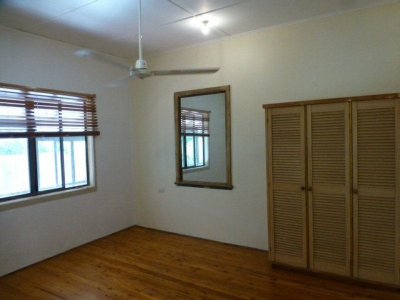 7 David Street, Manunda QLD 4870