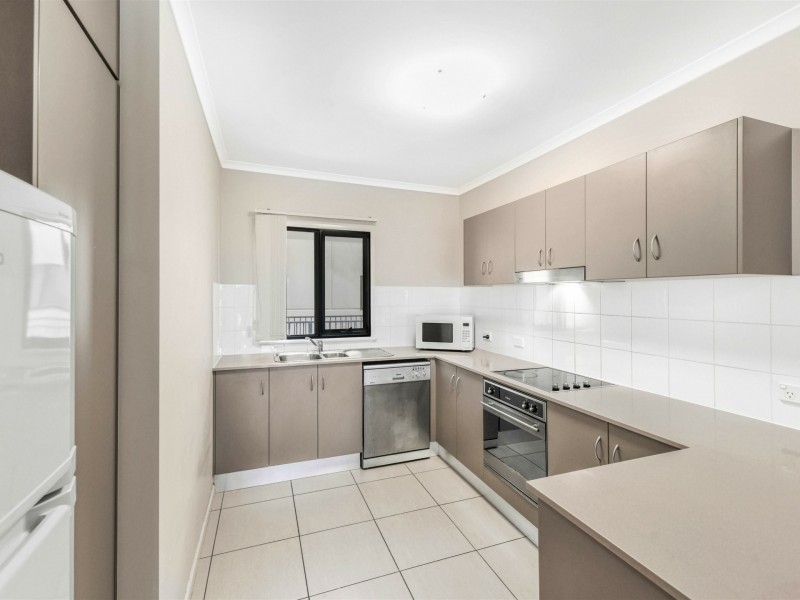 203/92-98 Digger Street, Cairns North QLD 4870