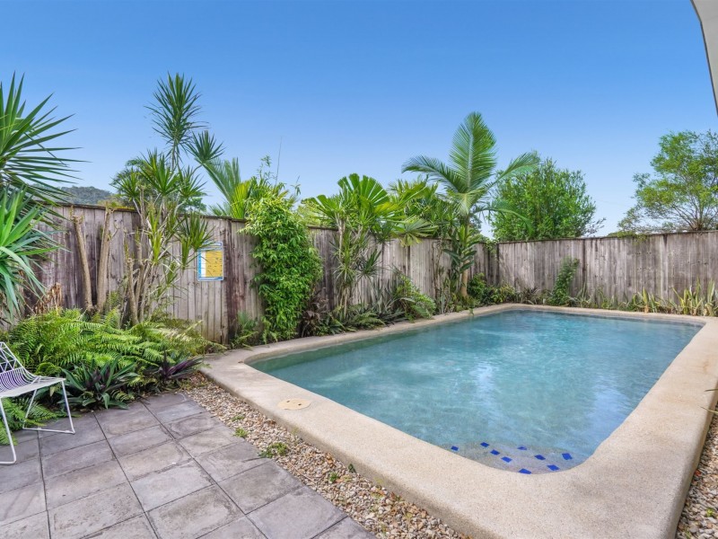 4 Compass Close, Edge Hill QLD 4870