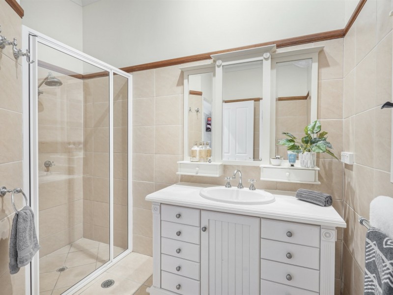 24 Nolan Street, Whitfield QLD 4870