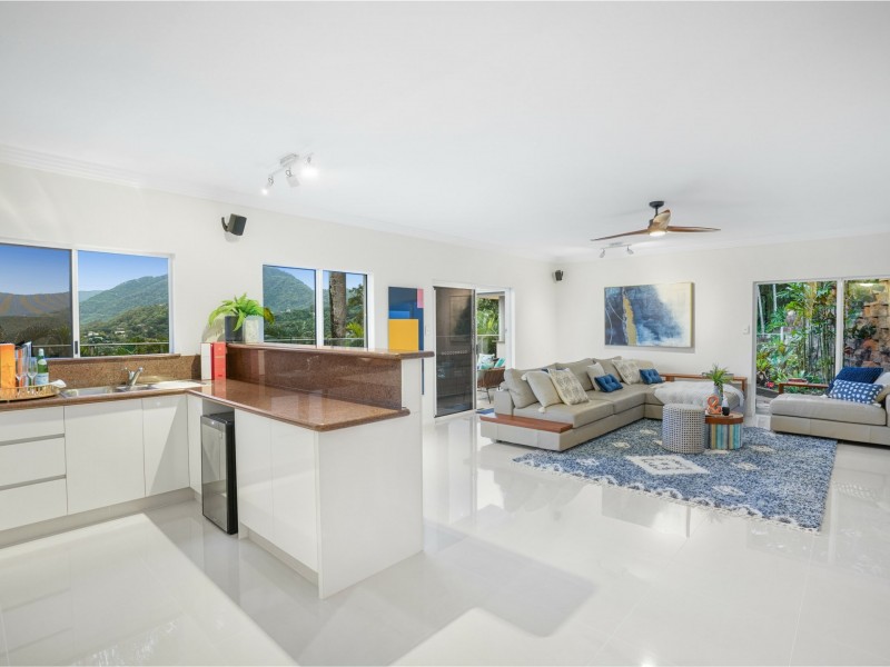 5 Knott Court, Whitfield QLD 4870