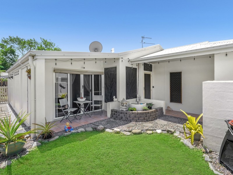 10 Feathertop Close, Smithfield QLD 4878