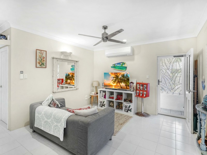 10 Feathertop Close, Smithfield QLD 4878