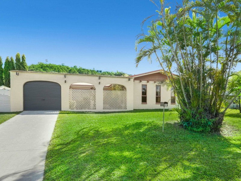 81 McManus Street, Whitfield QLD 4870