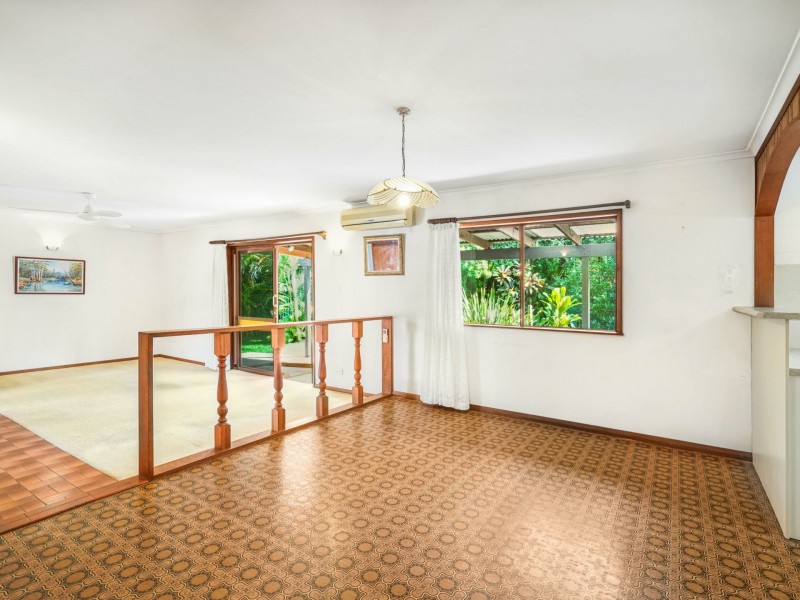 81 McManus Street, Whitfield QLD 4870