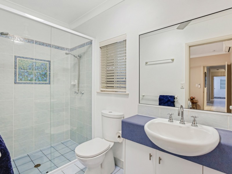 5 Everglade Rise, Brinsmead QLD 4870