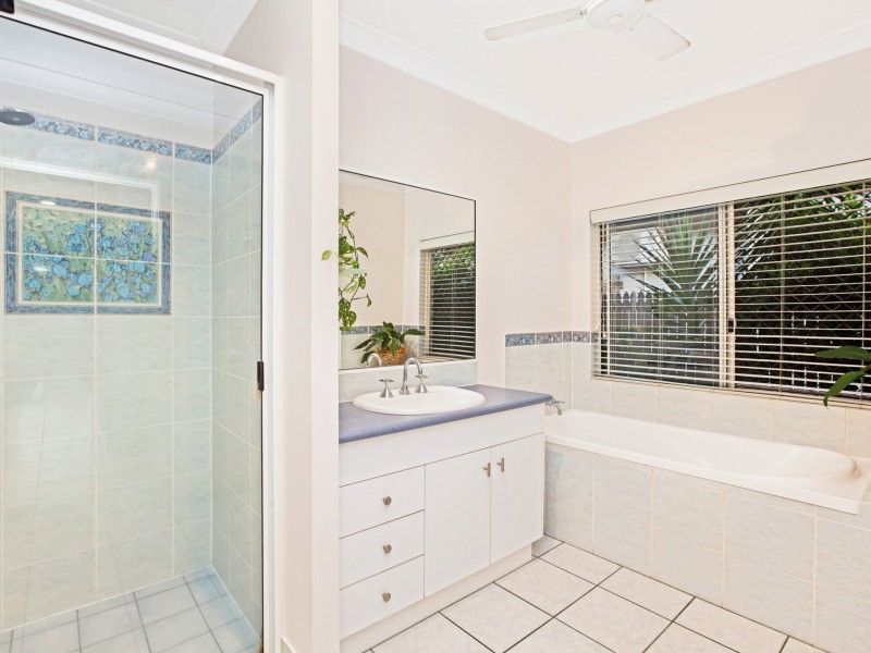 5 Everglade Rise, Brinsmead QLD 4870