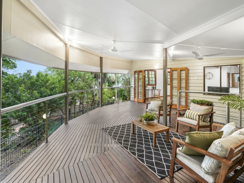 23 Trundle Terrace, Whitfield QLD 4870