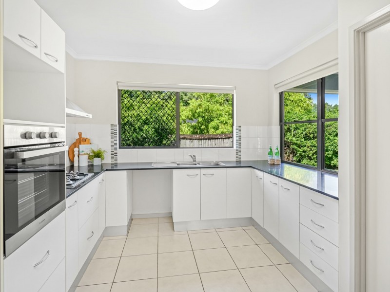 2 Mallory Close, Edmonton QLD 4869