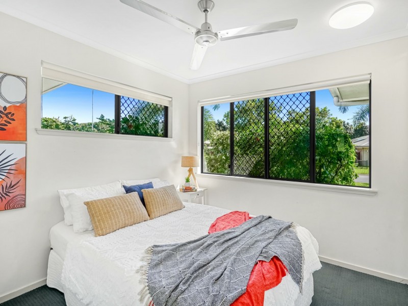 2 Mallory Close, Edmonton QLD 4869