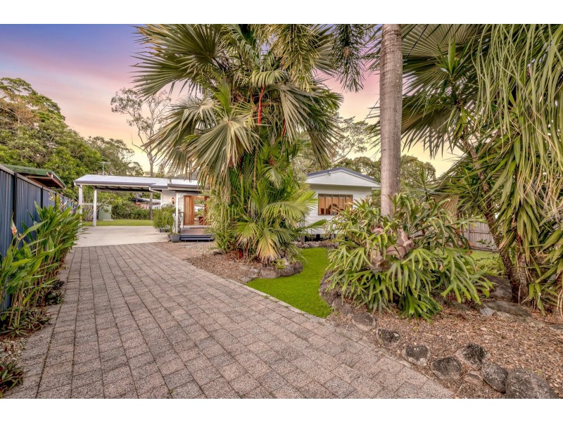 6 Balzer Close, Whitfield QLD 4870