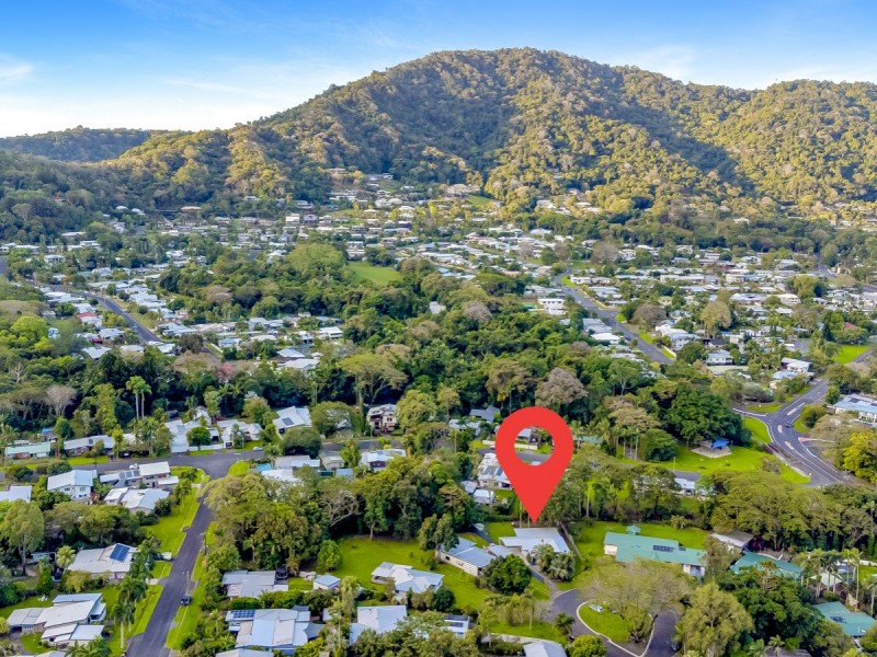 6 Balzer Close, Whitfield QLD 4870