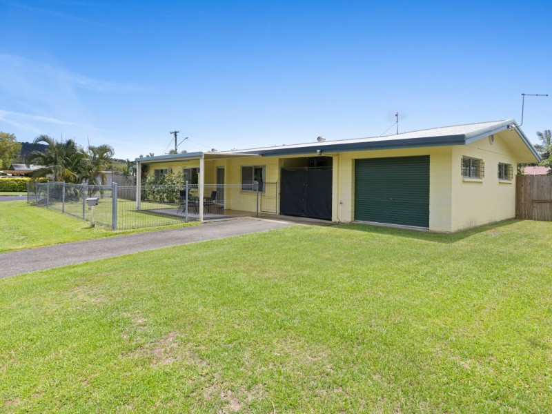 2 Armbrust Street, Manoora QLD 4870