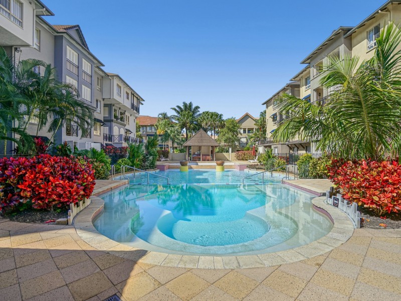 307/2 Greenslopes Street, Cairns North QLD 4870