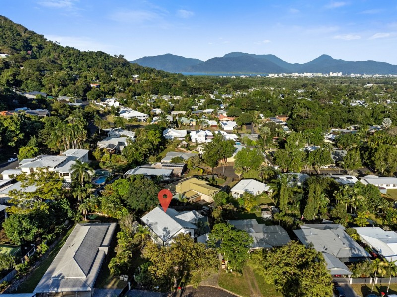 9 Iona Close, Edge Hill QLD 4870