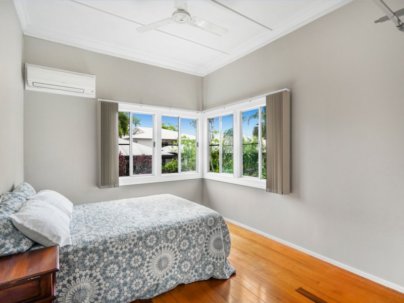 18 Barrett Street, Bungalow QLD 4870