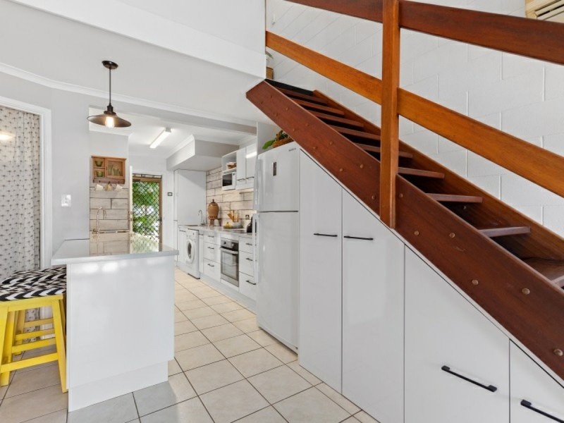 6/24 Jensen Street, Manoora QLD 4870