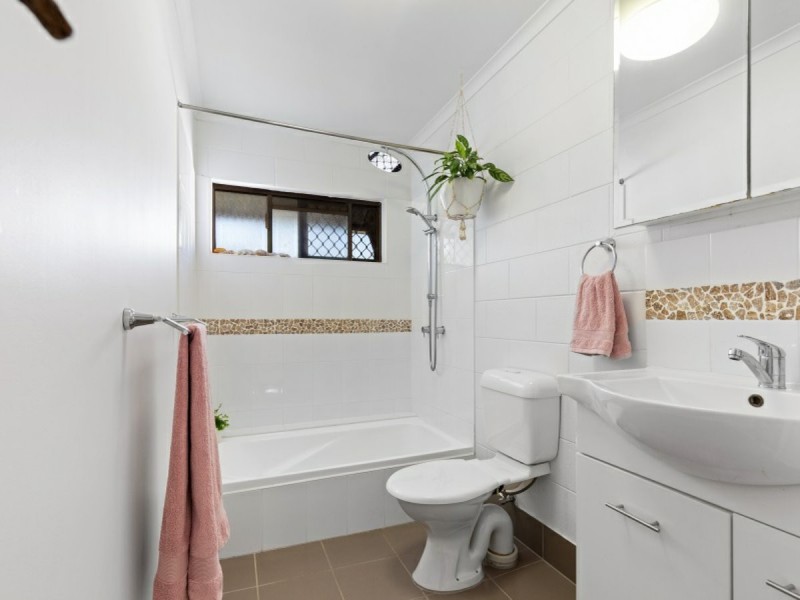 6/24 Jensen Street, Manoora QLD 4870