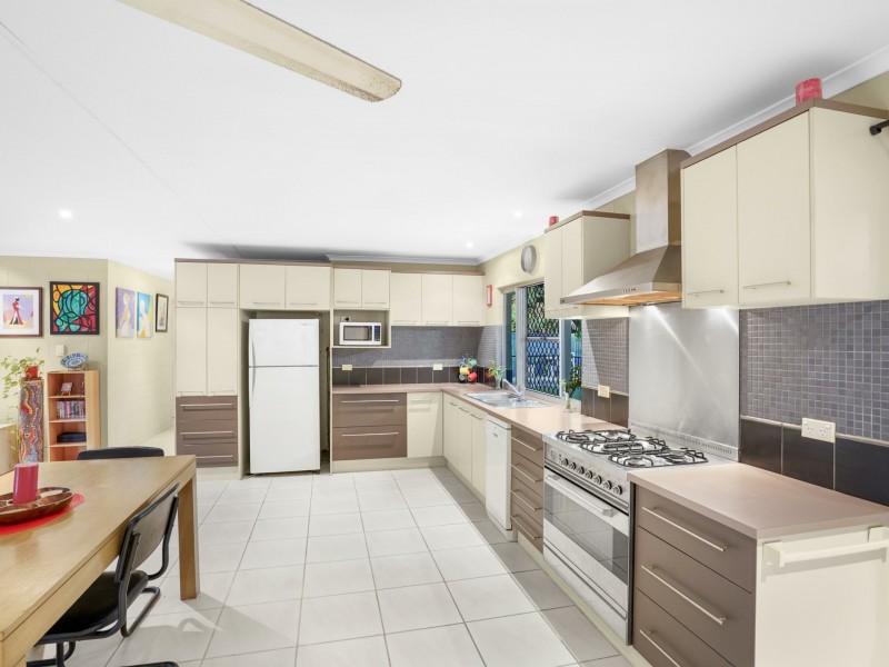 196 Jensen Street, Edge Hill QLD 4870