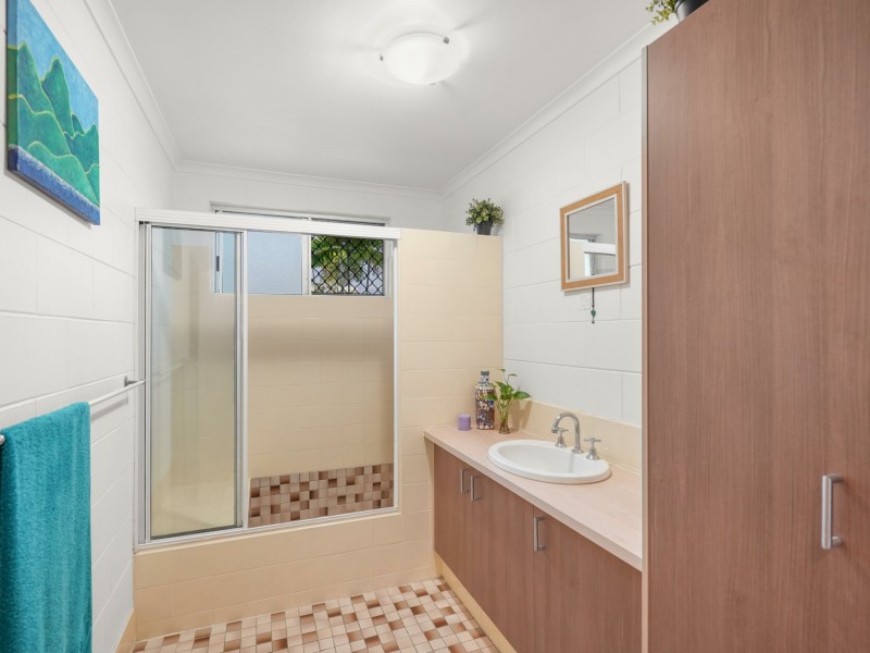 196 Jensen Street, Edge Hill QLD 4870