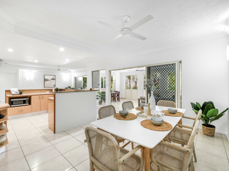 502/2-10 Greenslopes Street, Cairns North QLD 4870