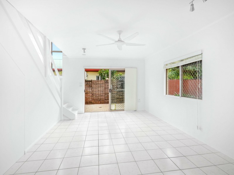 1/5 Grantala Street, Manoora QLD 4870