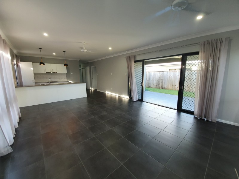 15 Master Circuit, Trinity Beach QLD 4879