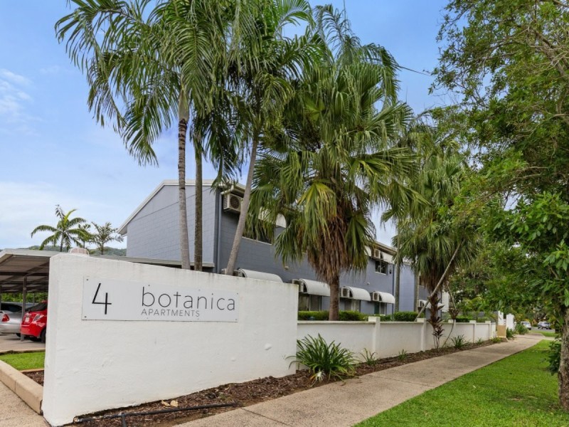 25/4 Chester Court, Manunda QLD 4870