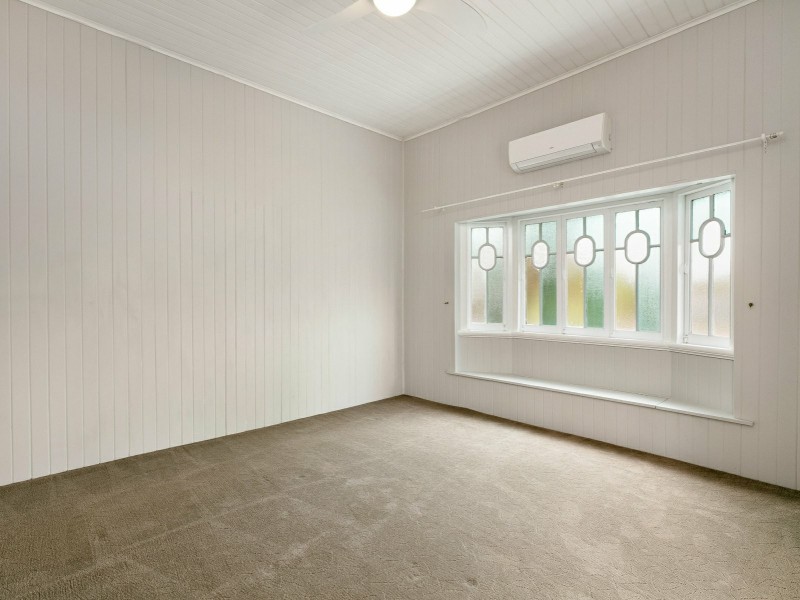 1/237 Lyons Street, Westcourt QLD 4870