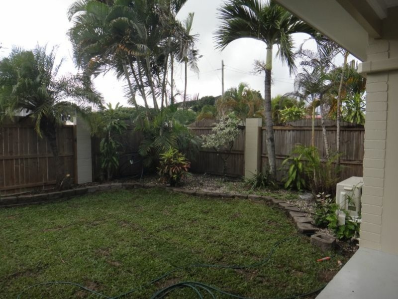 1/213 McLeod Street, Cairns North QLD 4870